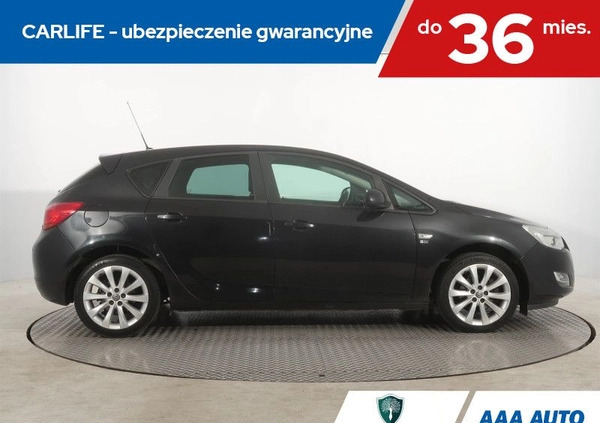 Opel Astra cena 21000 przebieg: 262941, rok produkcji 2011 z Brzozów małe 154